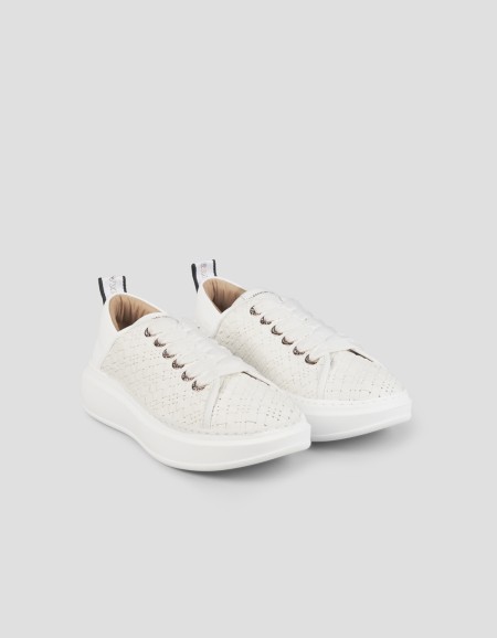 WEMBLEY WOMAN TOTAL WHITE