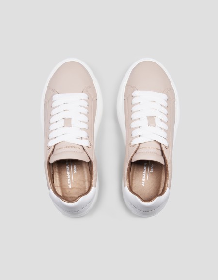 SOHO WOMAN NUDE WHITE