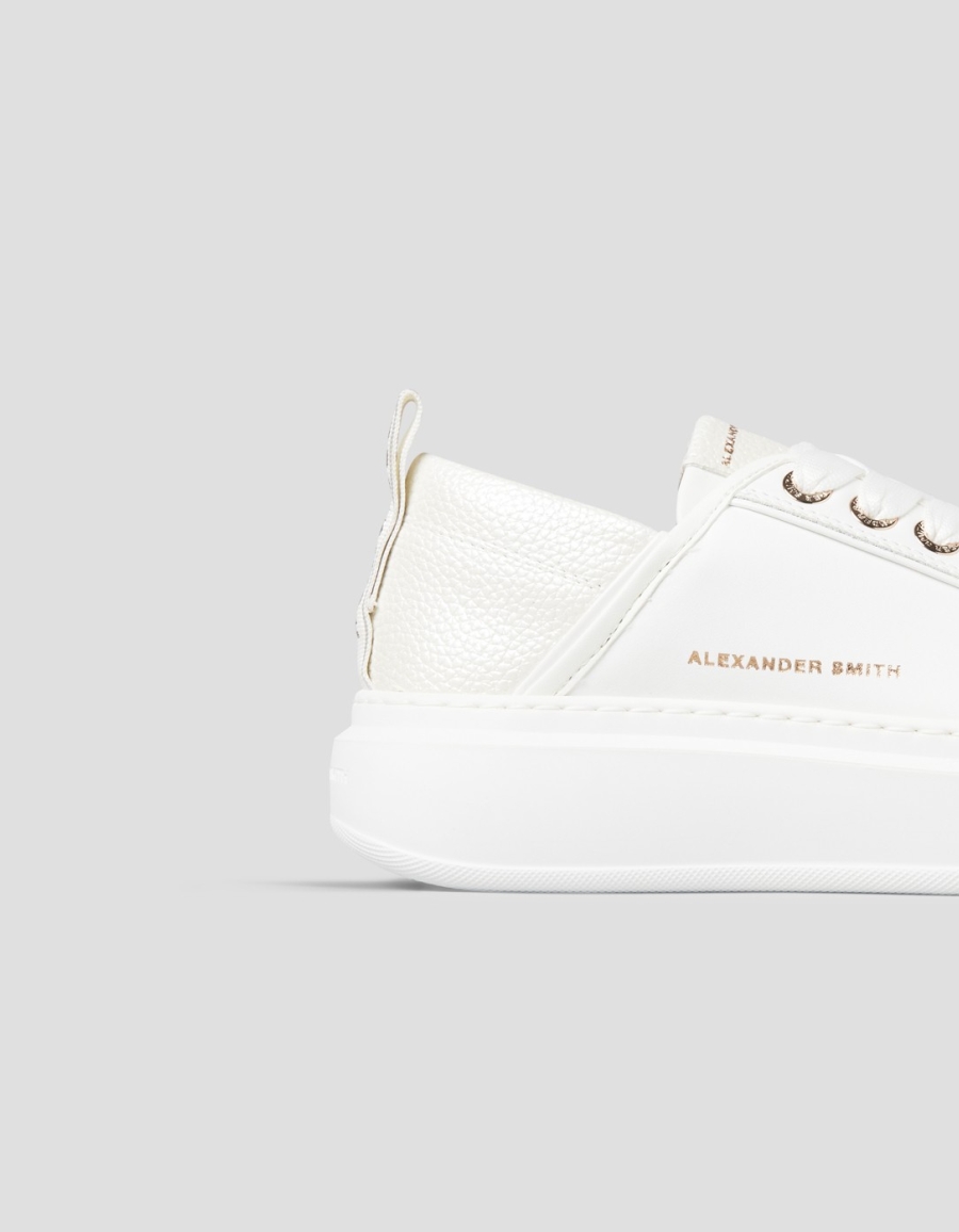 WEMBLEY WOMAN TOTAL WHITE