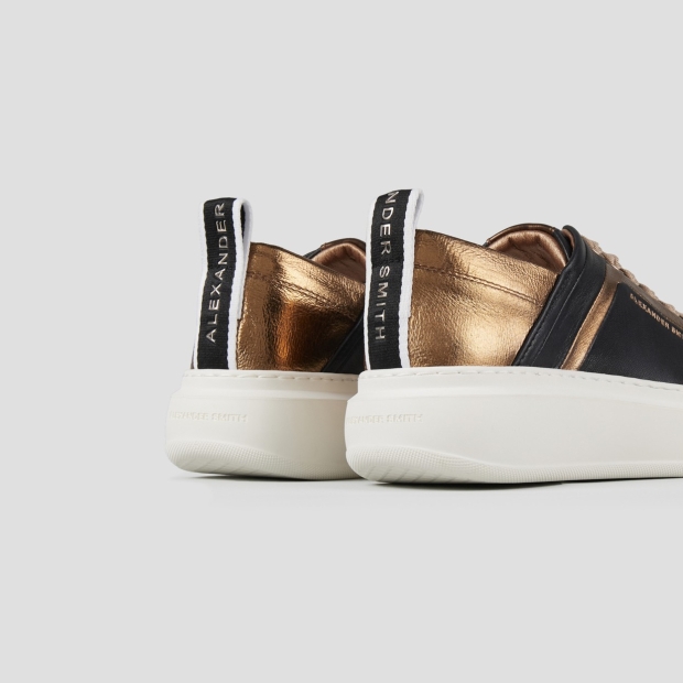 Sneakers Alexander Smith wembley woman in black leather with bronze side ribbing and heel - 4