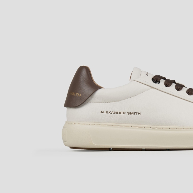 Sneakers Alexander Smith soho man in soft white leather with brown back and laces - 2