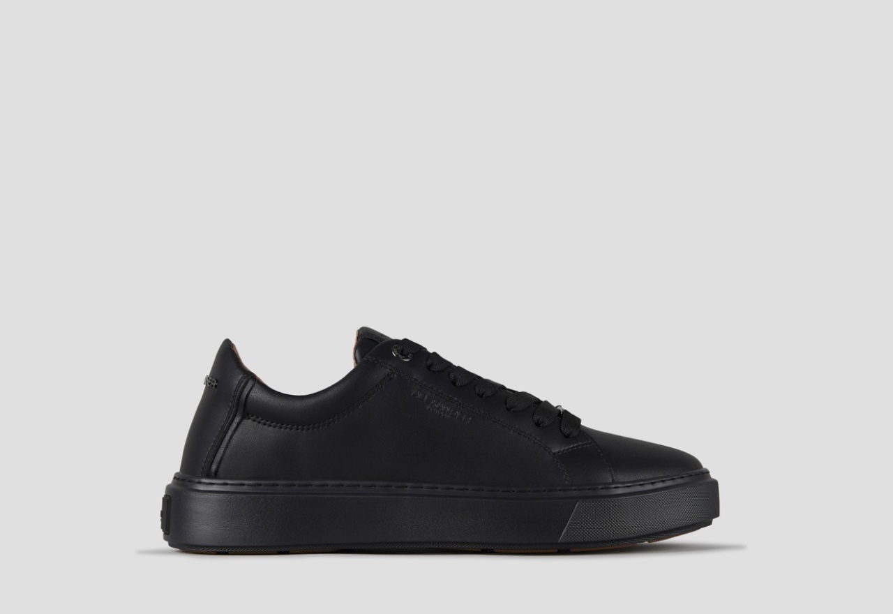 Sneakers Alexander Smith london man in black leather, black sole and metallic logo - 1