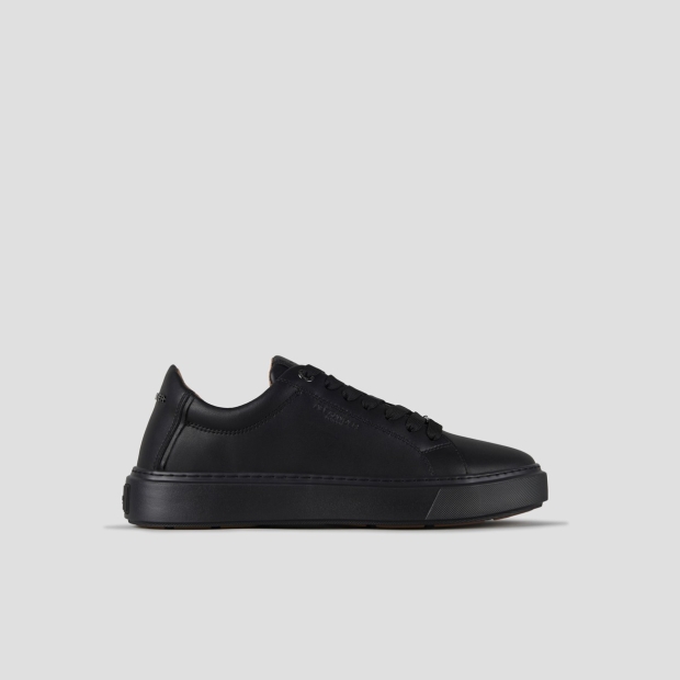 Sneakers Alexander Smith london man in black leather, black sole and metallic logo - 2