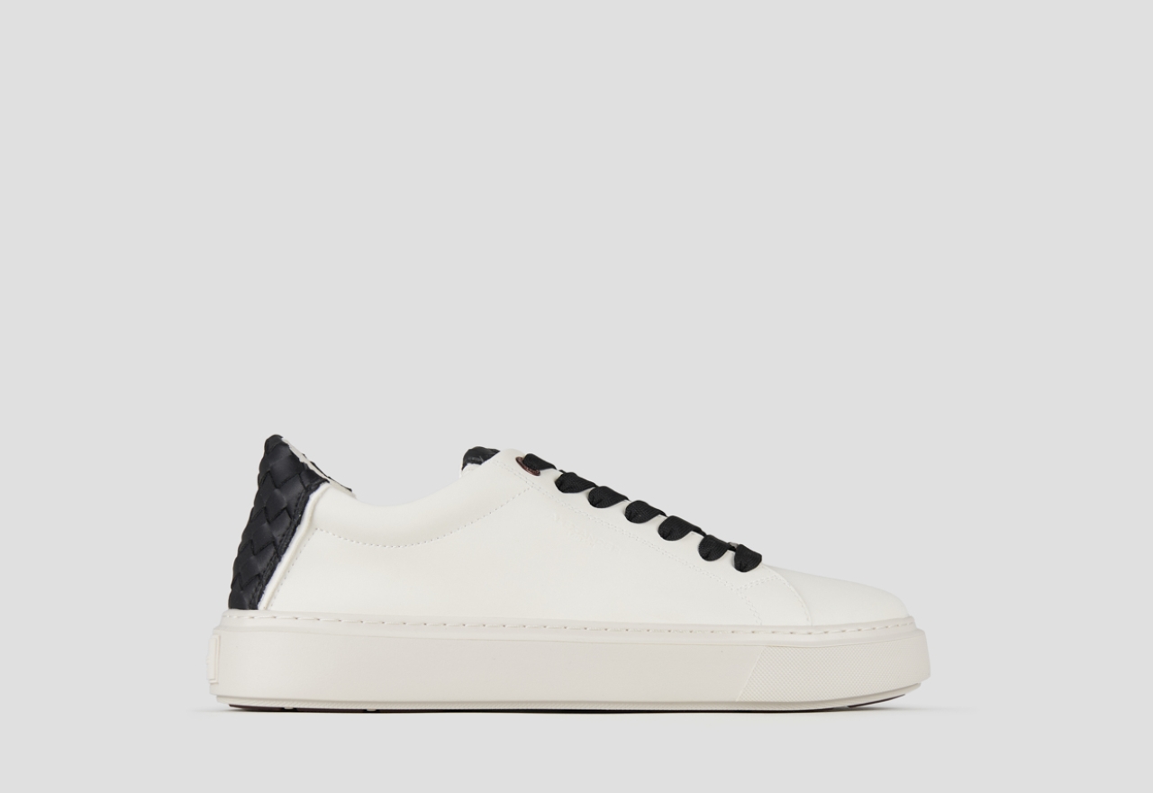Sneakers Alexander Smith london man in white leather and woven black leather back - 1