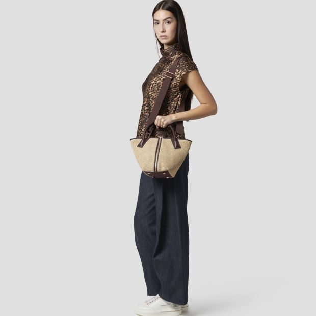 Sneakers Alexander Smith lauren small handbag with shoulder strap in beige raffia and woven brown handle - 7