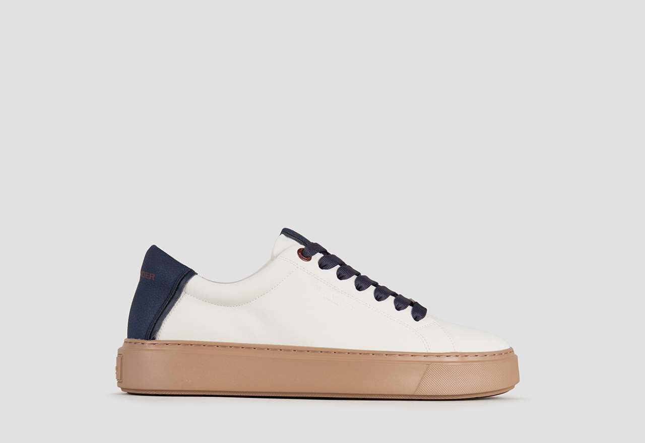 Sneakers Alexander Smith london man in white leather and blue details, with camel sole - 1