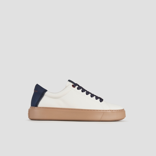 Sneakers Alexander Smith london man in white leather and blue details, with camel sole - 1