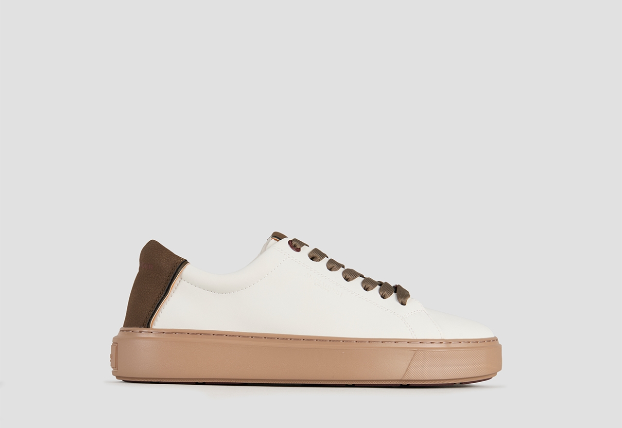 Sneakers Alexander Smith london man in white leather and green details, with camel sole - 1