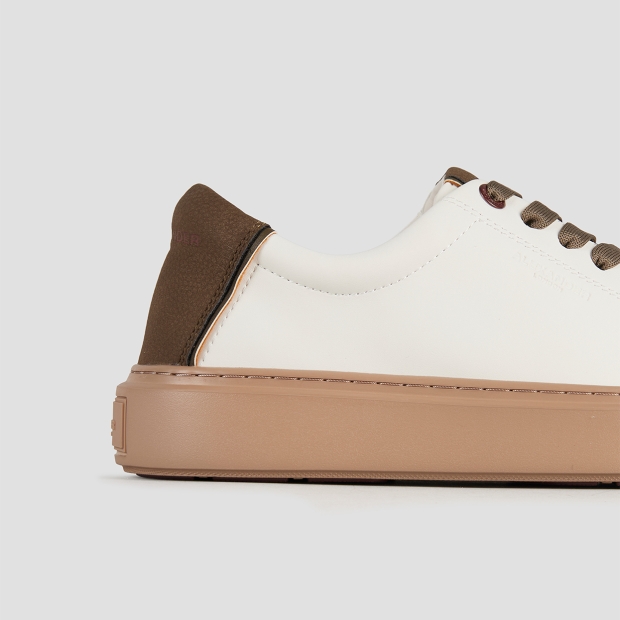 Sneakers Alexander Smith london man in white leather and green details, with camel sole - 3