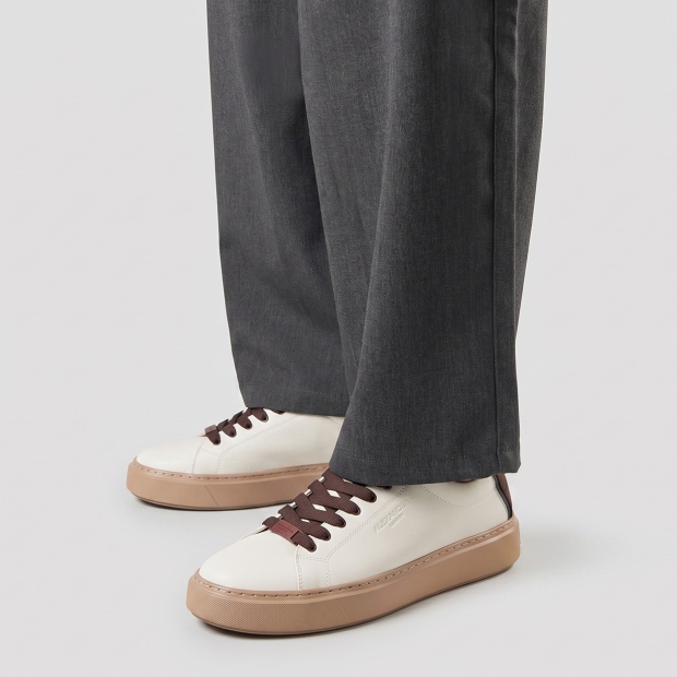 Sneakers Alexander Smith london man in white leather and brown details, with camel sole - 2
