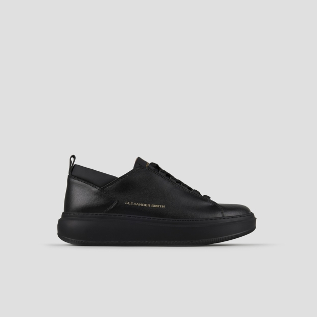 Sneakers Alexander Smith wembley uomo in morbida pelle nera e suola nera - 1