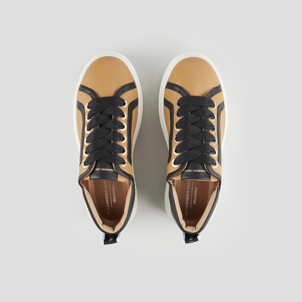 Sneakers Alexander Smith wembley donna in pelle beige con nervatura laterale e tallone neri - 5