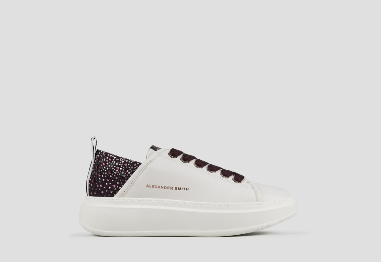 Sneakers Alexander Smith wembley donna in pelle bianca e tallone bordeaux con strass - 1