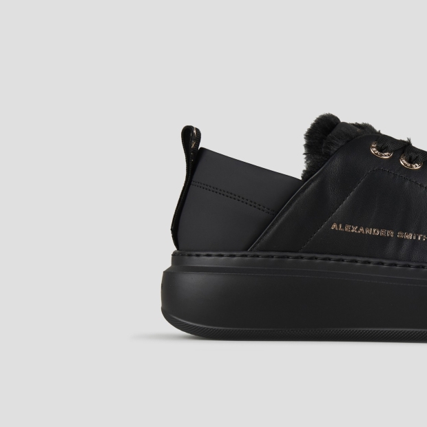 Sneakers Alexander Smith wembley donna in pelle nera con fodera in eco-pelliccia e suola nera - 2