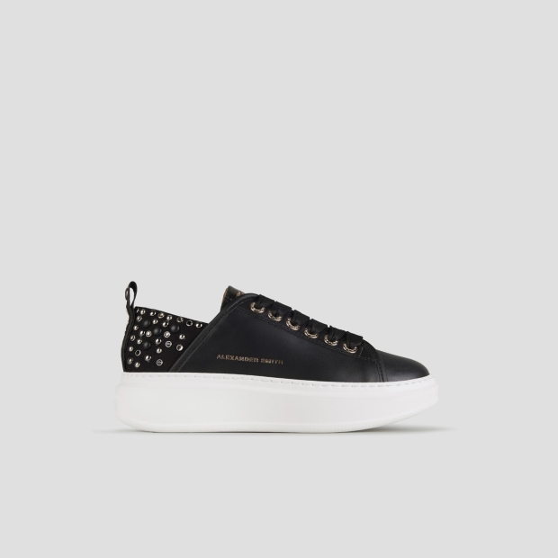 Sneakers Alexander Smith wembley donna in pelle nera con borchie sul tallone - 1