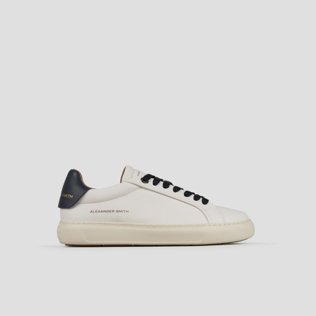 Sneakers Alexander Smith soho uomo in morbida pelle bianca con tallone e lacci blu - 1