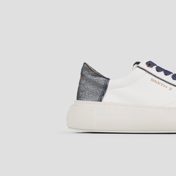Sneakers Alexander Smith pearl donna in bianco con tallone in laminato glitter blu - 2