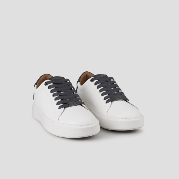 Sneakers Alexander Smith london uomo in morbida pelle bianca e tallone azzurro scuro - 3