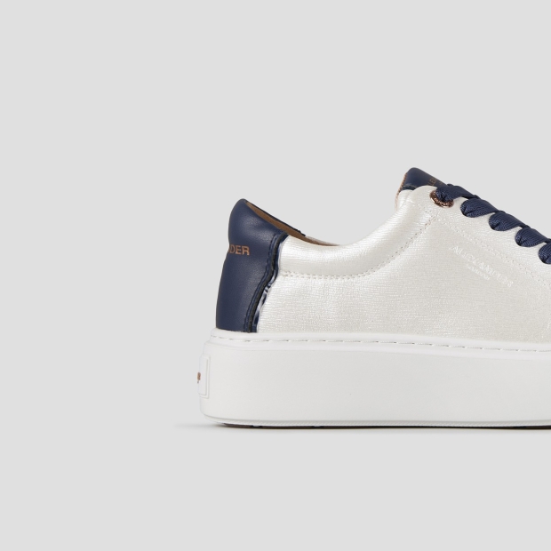 Sneakers Alexander Smith london alta donna in pelle palmellata perlata bianca e tallone blu - 2