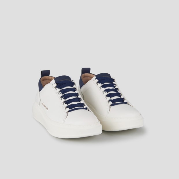 Sneakers Alexander Smith wembley uomo alta frequenza in morbida pelle bianca e dettagli blu - 3