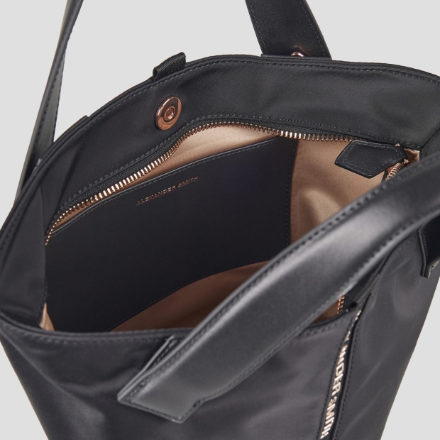 Sneakers Alexander Smith lauren small borsa a mano con tracolla in nylon nero - 6