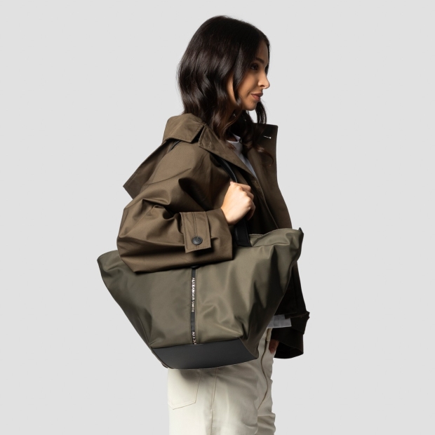 Sneakers Alexander Smith lauren large borsa a spalla in nylon verde militare - 2