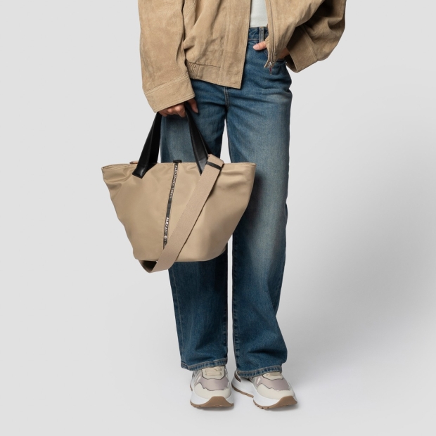 Sneakers Alexander Smith lauren medium borsa a mano con tracolla in nylon beige - 2