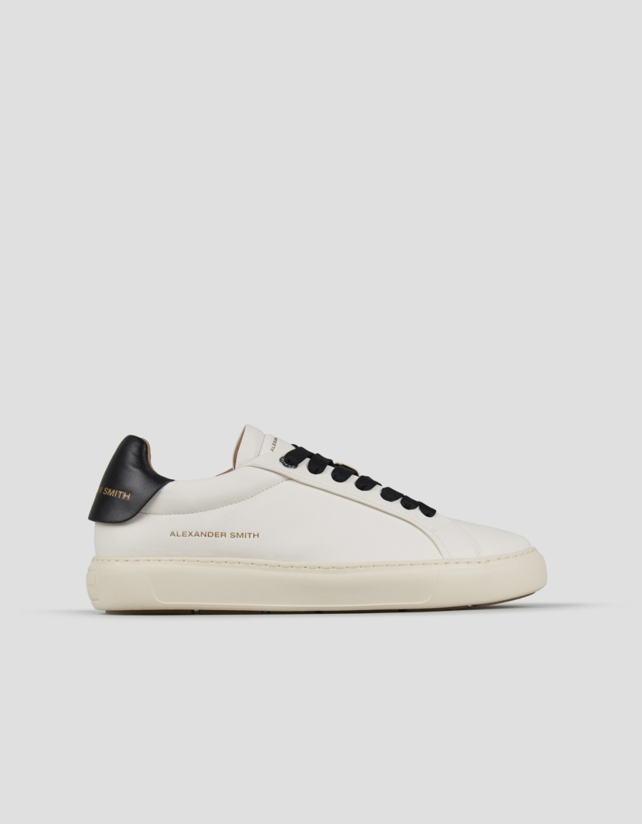 Sneakers Alexander Smith soho uomo in morbida pelle bianca con tallone e lacci neri - 1