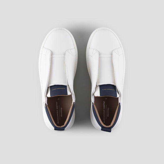 Sneakers Alexander Smith wembley slip-on uomo in morbida pelle bianca con dettagli blu - 5