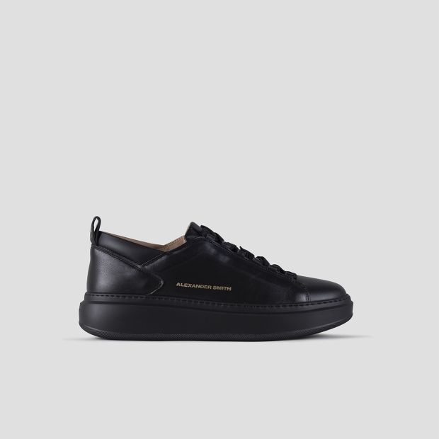 Sneakers Alexander Smith wembley uomo alta frequenza in morbida pelle nera e suola nera - 1
