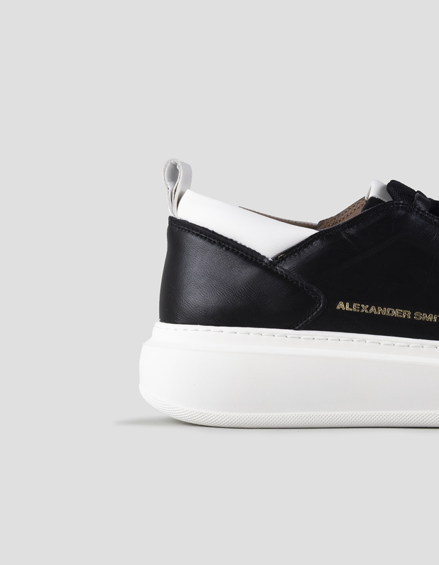 Sneakers Alexander Smith wembley uomo alta frequenza in morbida pelle nera e dettagli bianchi - 2