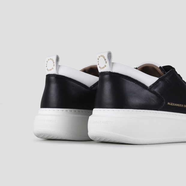 Sneakers Alexander Smith wembley uomo alta frequenza in morbida pelle nera e dettagli bianchi - 4