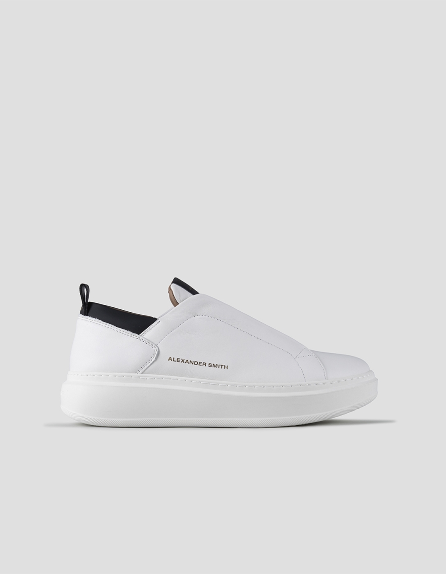 Sneakers Alexander Smith wembley slip-on uomo in morbida pelle bianca con dettagli neri - 1