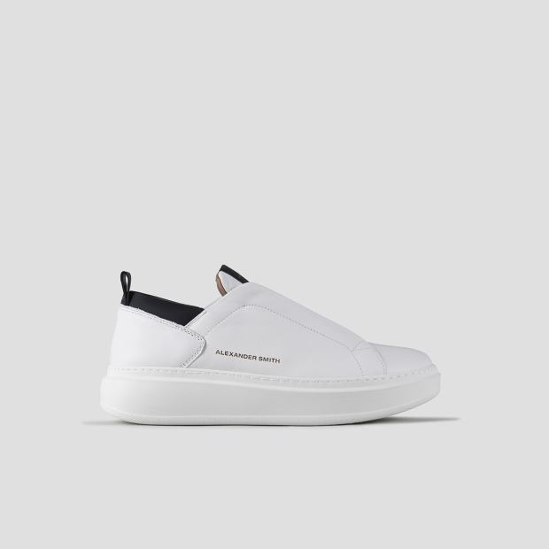 Sneakers Alexander Smith wembley slip-on uomo in morbida pelle bianca con dettagli neri - 1