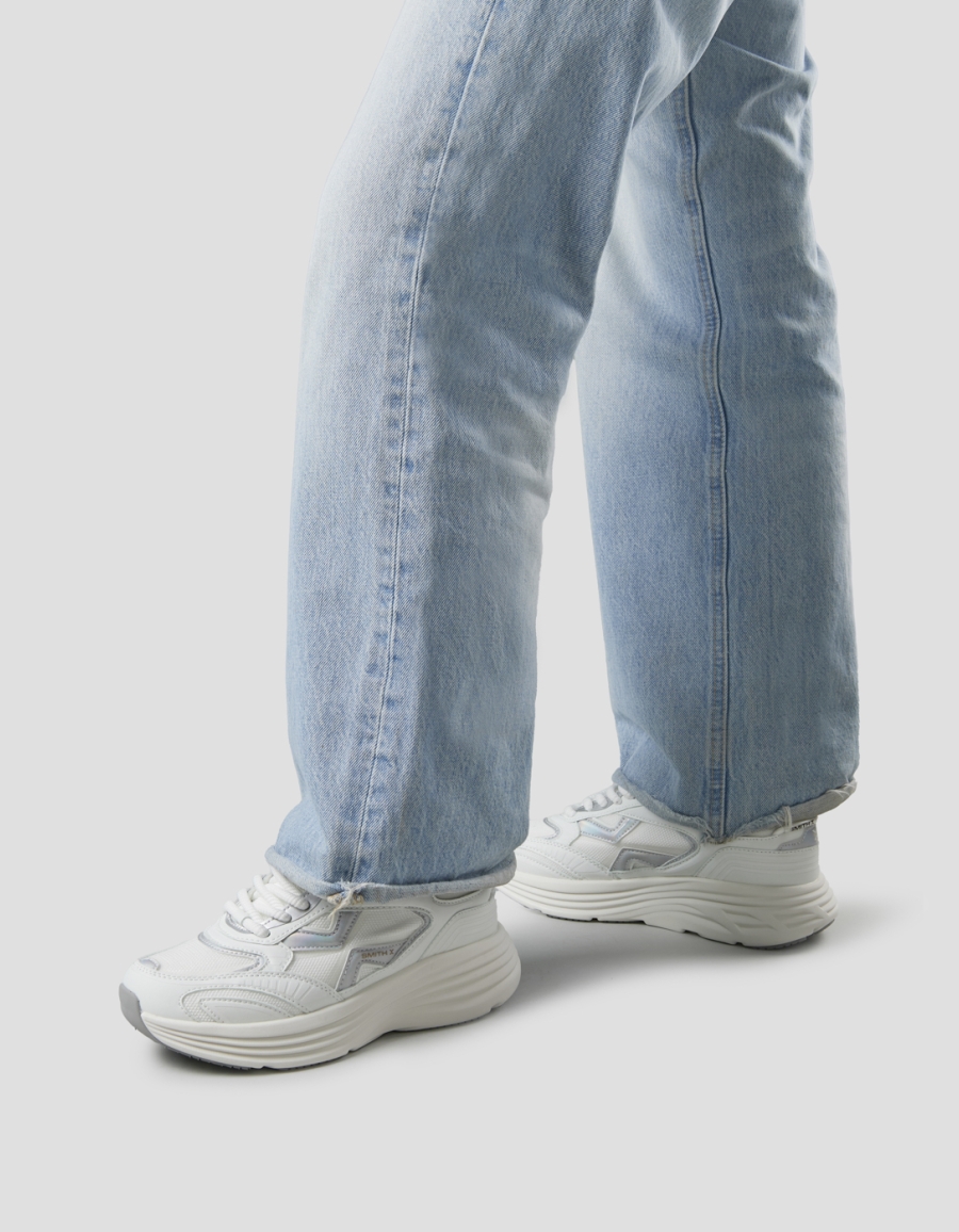 Sneakers Alexander Smith storm donna in pelle bianca e tessuto tecnico con dettagli iridescenti - 2