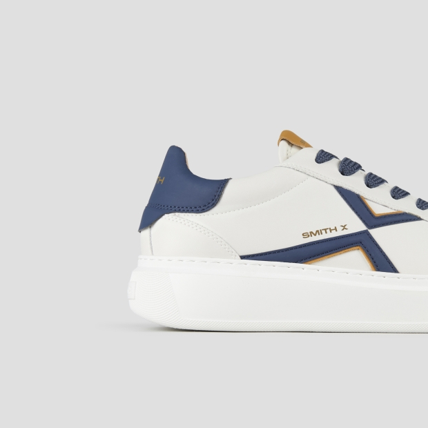 Sneakers Alexander Smith college uomo in pelle bianca, logo e tallone blu e dettagli senape - 3