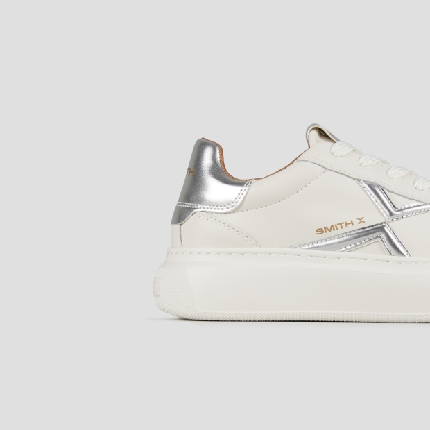 Sneakers Alexander Smith college donna in bianco con logo e tallone laminato argento - 3