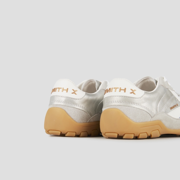 Sneakers Alexander Smith mist donna in suede grigio e laminato argento, con tallone e logo in bianco - 5