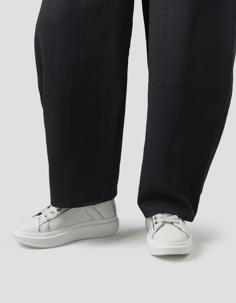 Sneakers Alexander Smith wembley donna decostruita in pelle bianca e dettagli in laminato argento - 2