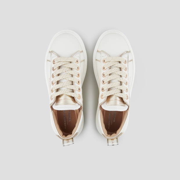 Sneakers Alexander Smith wembley donna decostruita in pelle bianca e dettagli in laminato oro - 6
