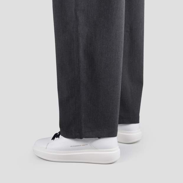 Sneakers Alexander Smith wembley uomo decostruita in pelle bottalata bianca e dettagli blu - 2