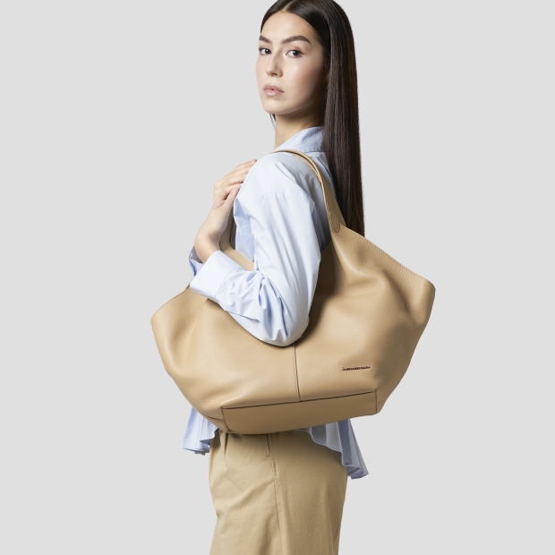 Sneakers Alexander Smith rachel large borsa a spalla in pelle bottalata cammello - 2