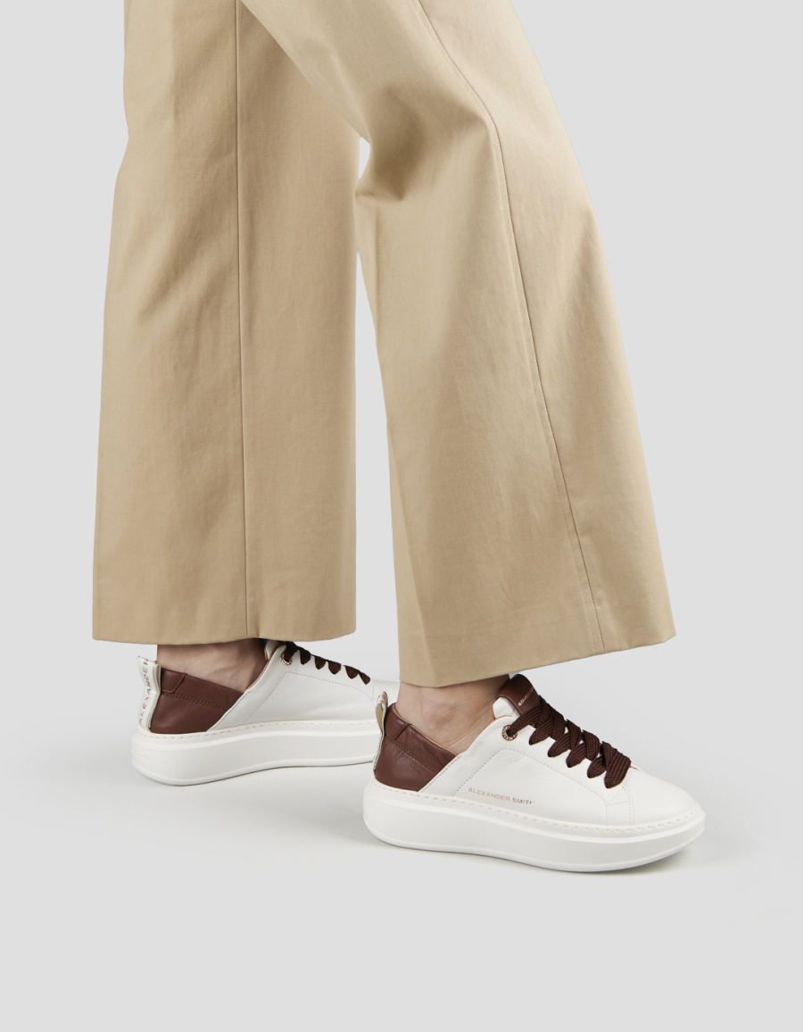 Sneakers Alexander Smith webley donna in nappa bianca e tallone arricciato marrone - 2