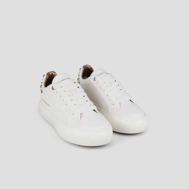 Sneakers Alexander Smith soho donna in pelle bianca e tallone con borchie - 4
