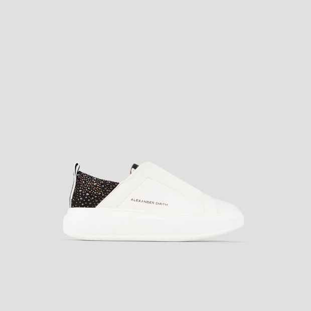 Sneakers Alexander Smith wembley slip-on donna in pelle bianca e tallone nero con strass - 1
