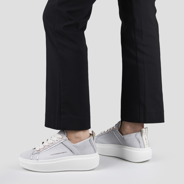 Sneakers Alexander Smith wembley alta donna in pelle sbiancata azzurra e tallone arricciato - 2