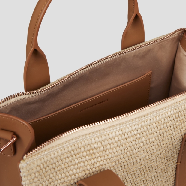 Sneakers Alexander Smith jane small borsa a mano con tracolla in rafia beige e manico marrone - 5