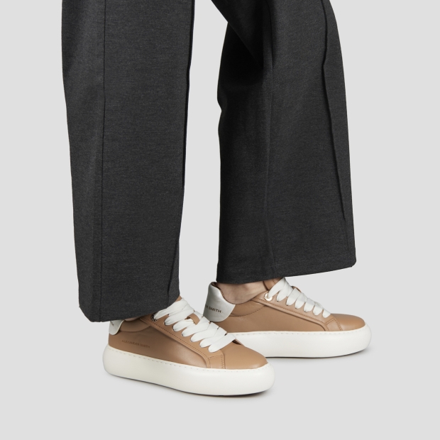 Sneakers Alexander Smith soho donna in pelle beige e tallone in laminato stropicciato - 2