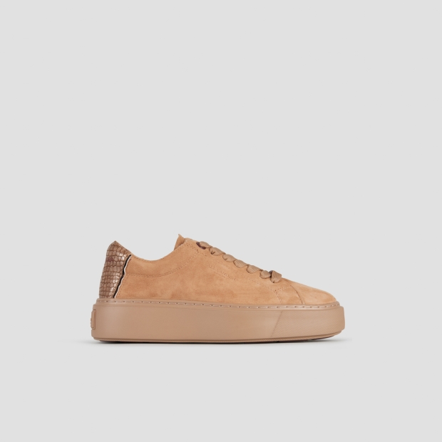 Sneakers Alexander Smith london donna sfoderata in camoscio camel e tallone laminato bronzo - 1