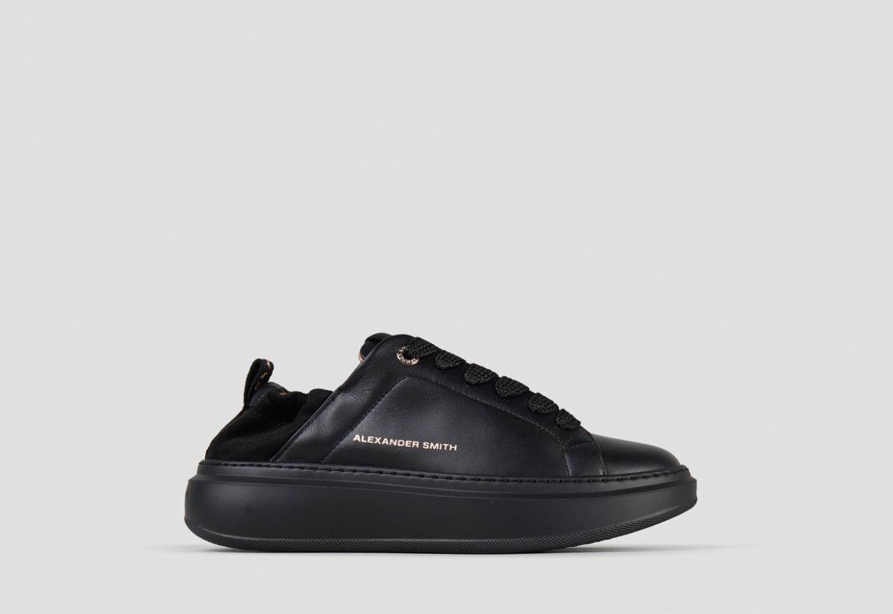 Sneakers Alexander Smith wembley donna in pelle nera con tallone arricciato e suola nera - 1